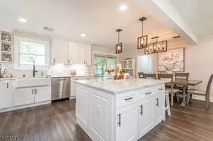 11 Malcolm Dr, Fairfield, NJ 07004 - Photo 4