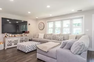 11 Malcolm Dr, Fairfield, NJ 07004 - Photo 12