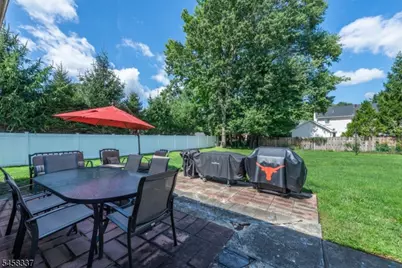 11 Malcolm Dr, Fairfield, NJ 07004 - Photo 28