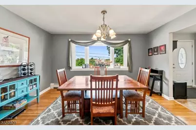 172 Rafkind Rd, Bloomingdale, NJ 07403 - Photo 8