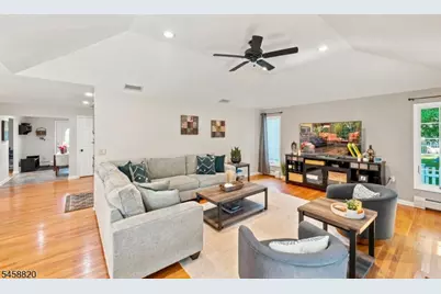 172 Rafkind Rd, Bloomingdale, NJ 07403 - Photo 18