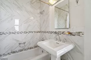 375 Mt Prospect Ave, Newark, NJ 07104 - Photo 20