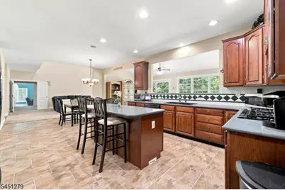 39 Ascot Dr, Washington Township, NJ 07853 - Photo 14