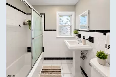 18-20 Emerson Ave, Paterson, NJ 07502 - Photo 12