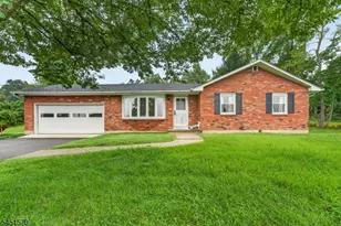 400 Bellis Rd, Holland Township, NJ 08804 - Photo 1