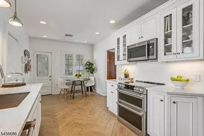 251 Tuttle Pkwy, Westfield, NJ 07090 - Photo 16