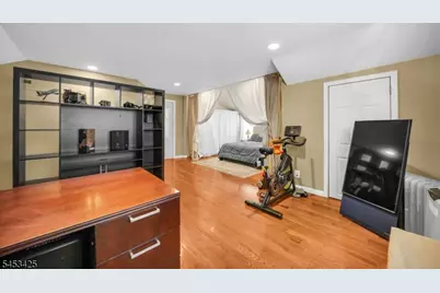 1245 Oakland Ave, Union Township, NJ 07083 - Photo 12