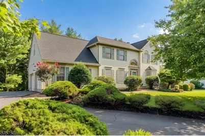 12 Poppy Dr, Hillsborough Township, NJ 08844 - Photo 2