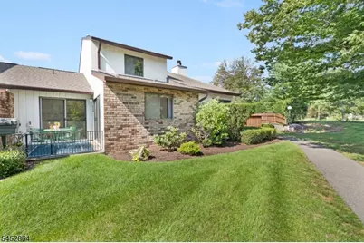 250 Ridgedale Ave #3, Florham Park, NJ 07932 - Photo 2