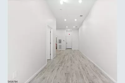 90 Broadway #4, Paterson, NJ 07505 - Photo 4