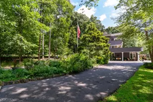 102 Lindbergh Rd, East Amwell Township, NJ 08525 - Photo 2