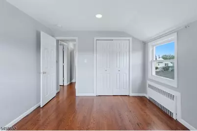 635 Robinson Ter, Union Township, NJ 07083 - Photo 18