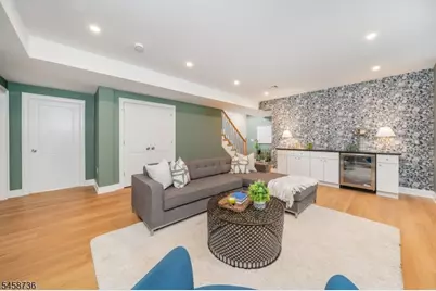 14 Holmes Oval, New Providence, NJ 07974 - Photo 4
