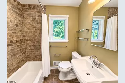 11 Ivanhoe Ter, Bloomfield, NJ 07003 - Photo 8