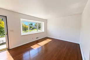 11 Ivanhoe Ter, Bloomfield, NJ 07003 - Photo 2