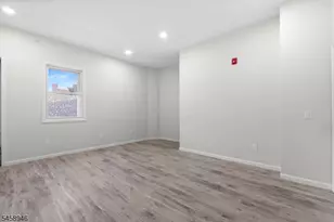 90 Broadway, Paterson, NJ 07505 - Photo 4