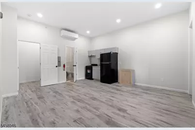 90 Broadway #5, Paterson, NJ 07505 - Photo 2