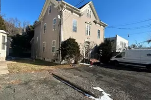 758 Somerset St, Watchung, NJ 07069 - Photo 1