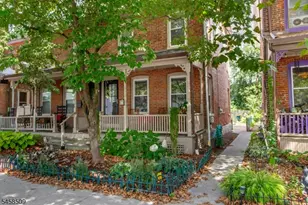 266 N Union St, Lambertville, NJ 08530 - Photo 2