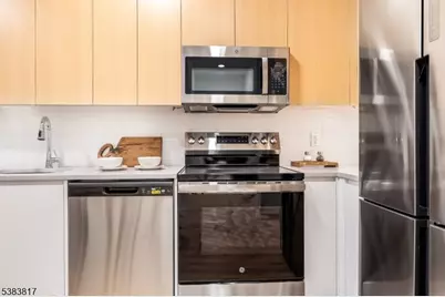 431 Dr Mlk Jr Blvd #504, East Orange, NJ 07018 - Photo 14