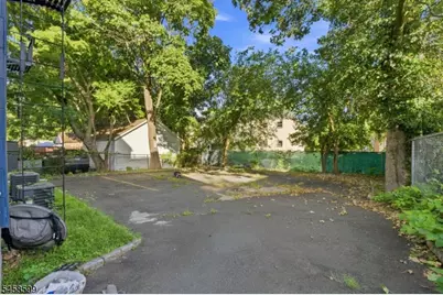 84 Mission St, Montclair, NJ 07042 - Photo 2