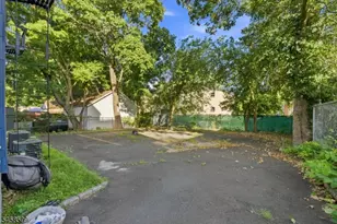 84 Mission St, Montclair, NJ 07042 - Photo 2
