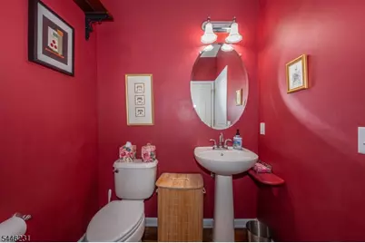 1 Ashley Ct, Hawthorne, NJ 07506 - Photo 8
