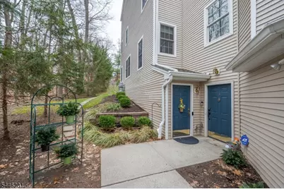 1 Ashley Ct, Hawthorne, NJ 07506 - Photo 18