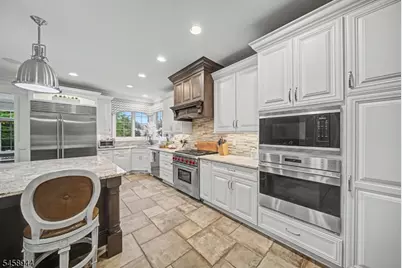 6 Philhower Ct, Denville, NJ 07834 - Photo 6