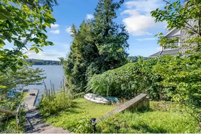 91 Randolph Ave, Hopatcong, NJ 07843 - Photo 4