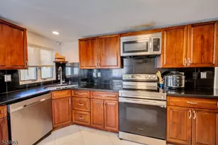 91 Randolph Ave, Hopatcong, NJ 07843 - Photo 14
