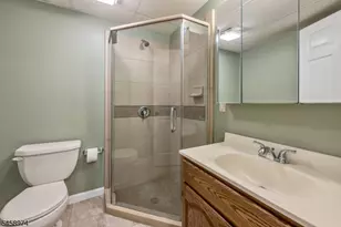 2 Ridgeview Terrace, Jefferson Township, NJ 07438 - Photo 36