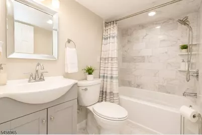 17 Prospect St, Belleville, NJ 07109 - Photo 20