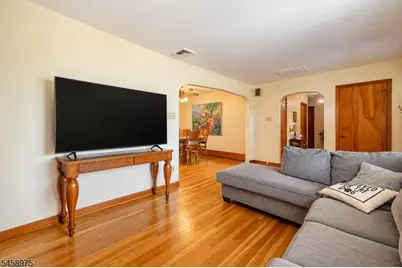 281 E Asbury Anderson Rd, Washington Township, NJ 07882 - Photo 6