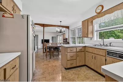 48 Sherbrooke Dr, Florham Park, NJ 07932 - Photo 6