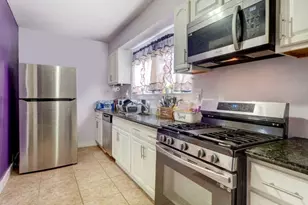 606 E 3rd Ave, Roselle, NJ 07203 - Photo 8