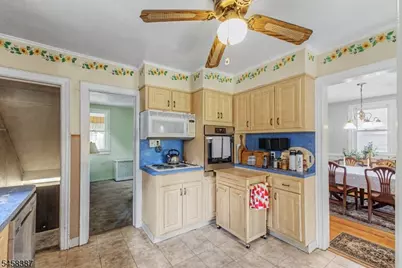 137 McKinley Ave, East Hanover Township, NJ 07936 - Photo 12