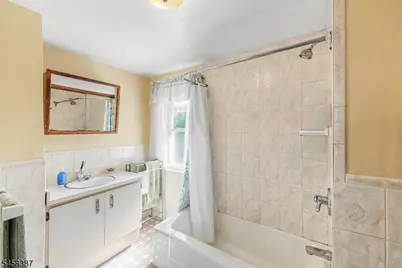 137 McKinley Ave, East Hanover Township, NJ 07936 - Photo 28
