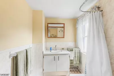 137 McKinley Ave, East Hanover Township, NJ 07936 - Photo 30