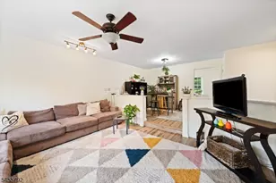 403 Bradford Ct, Hillsborough Township, NJ 08844 - Photo 10