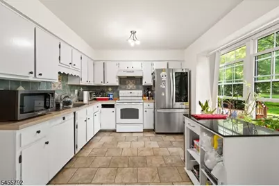 403 Bradford Ct, Hillsborough Township, NJ 08844 - Photo 16