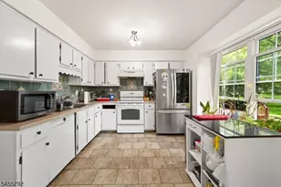 403 Bradford Ct, Hillsborough Township, NJ 08844 - Photo 16
