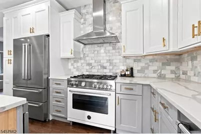 354 Highland Ave, Orange, NJ 07050 - Photo 8