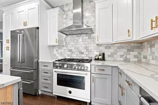 354 Highland Ave, Orange, NJ 07050 - Photo 8