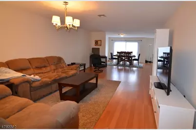 26 Stryker Ct, Bridgewater, NJ 08807 - Photo 4