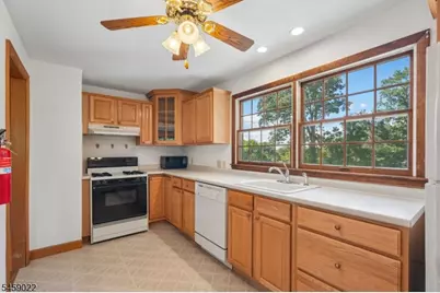 36 Page Dr #2, Oakland, NJ 07436 - Photo 10