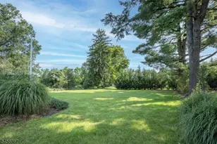 25 Fairview Dr E, Bernards Township, NJ 07920 - Photo 30
