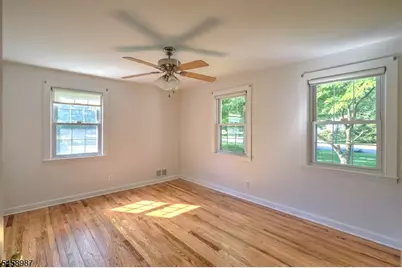 25 Fairview Dr E, Bernards Township, NJ 07920 - Photo 14