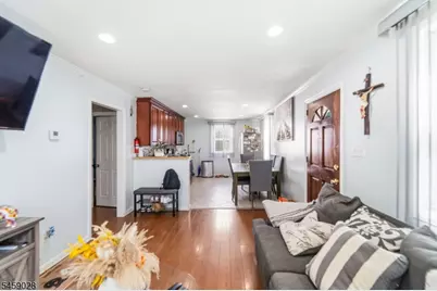 63 Gordon Ave, Woodbridge Township, NJ 08863 - Photo 6