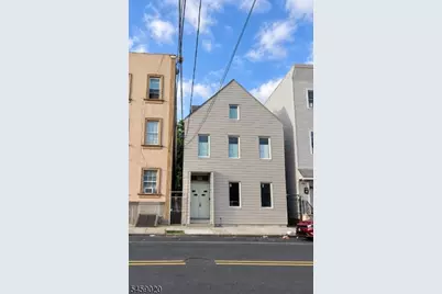 418 Walnut St, Newark, NJ 07105 - Photo 1